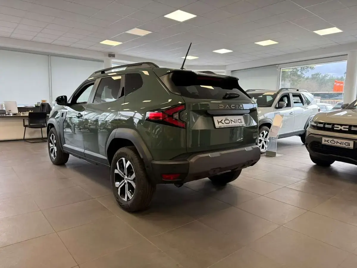 Gebraucht Dacia Duster Extreme 131 PS (96 kW) 2025 Safarigrüngrau SUV