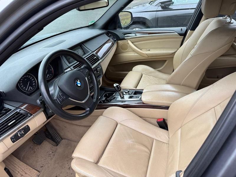 Gebraucht BMW X5 Sport Line 306 PS (225 kW) 2011 Grau SUV