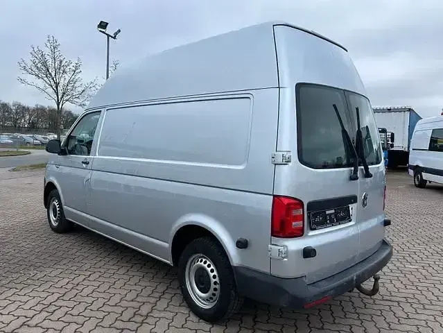 Usata VW Transporter 150 CV (110 kW) 2017 Argento Furgone