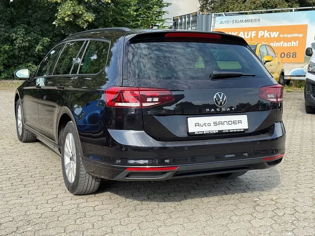 Gebraucht VW Passat 150 PS (110 kW) 2023 Schwarz Kombi