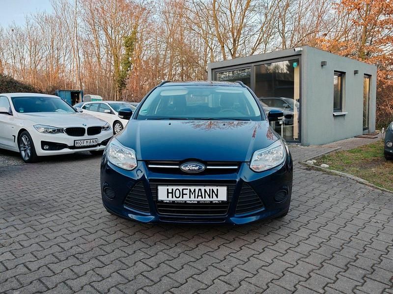 Gebraucht Ford Focus 116 PS (85 kW) 2012 Blau Kombi