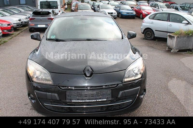 Schwarz Gebraucht 2010 Renault Mégane III Luxe Limousine | 2.799 € (Fairer Preis) - Bild 1/4