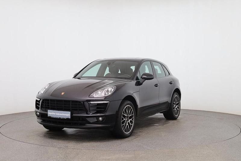 Schwarz Gebraucht 2018 Porsche Macan SUV | 41.990 € (Guter Preis) - Bild 1/4