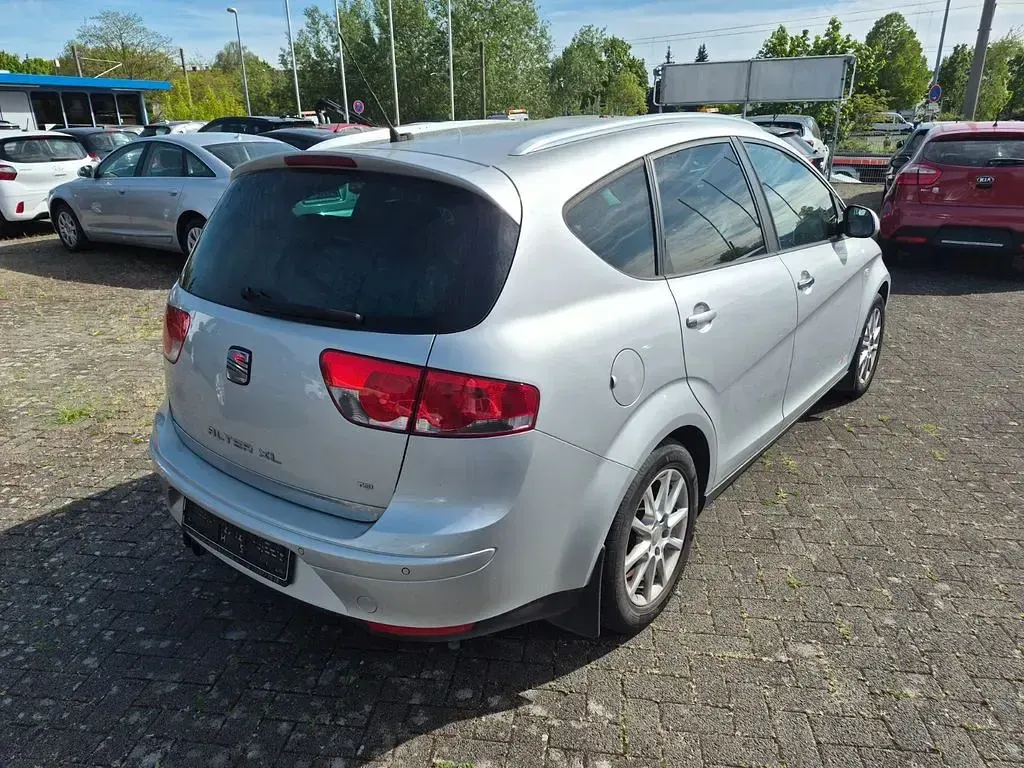 Gebraucht Seat Altea XL Copa 125 PS (91 kW) 2013 Silber Van / Kleinbus