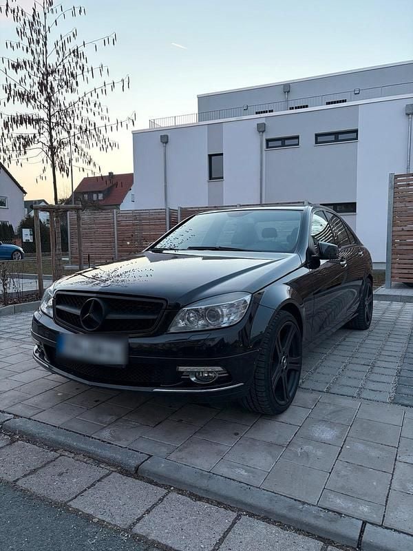 Gebraucht Mercedes C250 204 PS (150 kW) 2009 Schwarz Limousine
