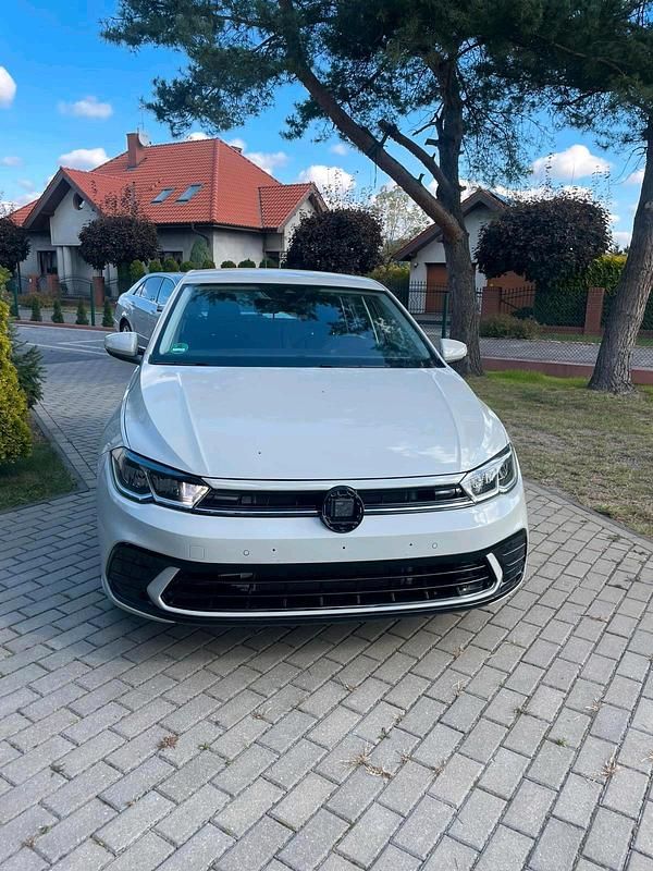 Beige Gebraucht 2024 VW Polo Kleinwagen | 17.000 € (Superpreis) - Bild 1/4