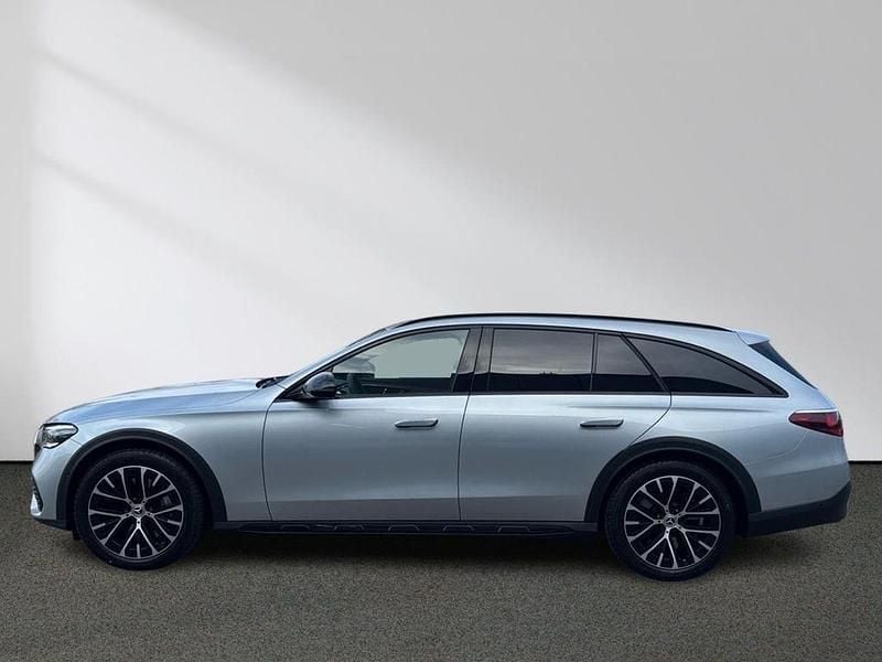 Gebraucht Mercedes E450 Avantgarde 367 PS (269 kW) 2025 Silber Limousine