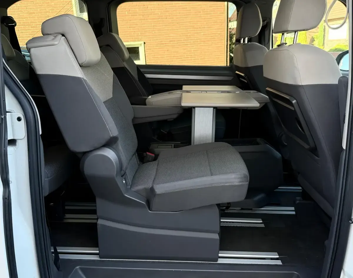 Gebraucht VW Multivan Edition 218 PS (160 kW) 2024 Weiß Van / Kleinbus