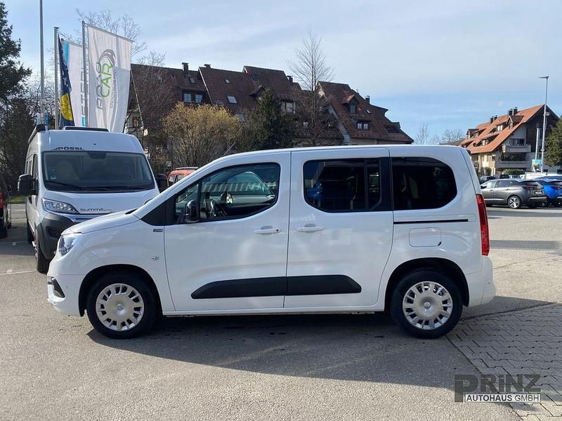 Gebraucht Opel Combo Life Elegance 131 PS (96 kW) 2022 Weiß Van / Kleinbus