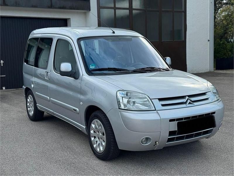 Silber Gebraucht 2004 Citroën Berlingo Van / Kleinbus | 3.499 € (Fairer Preis) - Bild 1/4