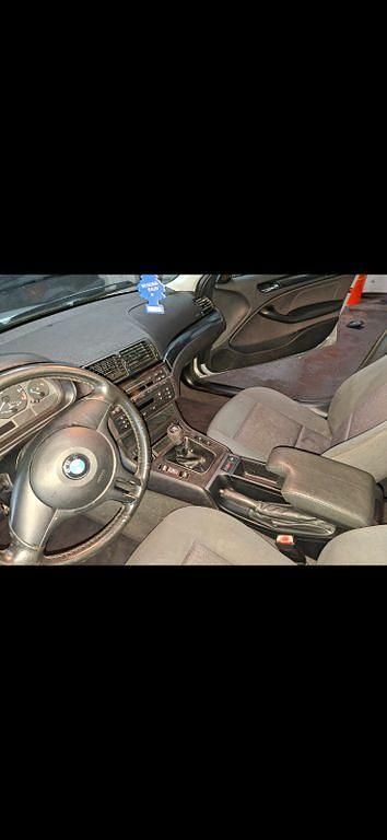 Grau Gebraucht 2003 BMW 316 Exclusive Limousine | 2.400 € (Fairer Preis) - Bild 1/4