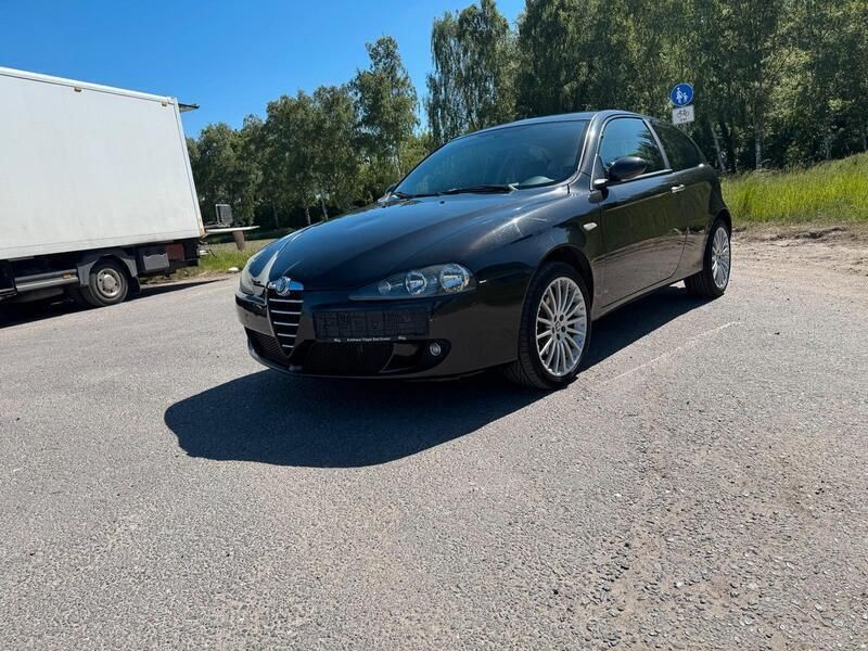 Schwarz Gebraucht 2006 Alfa Romeo 147 Impression Kleinwagen | 1.800 € (Fairer Preis) - Bild 1/4