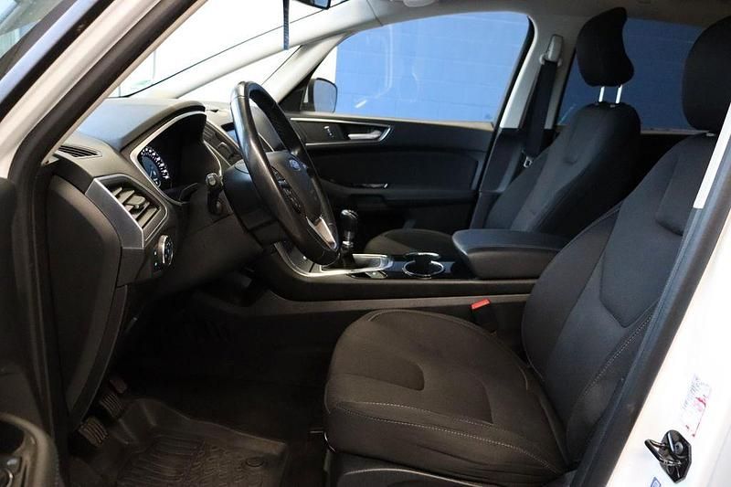 Gebraucht Ford S-MAX Titanium 150 PS (110 kW) 2017 Weiß Van / Kleinbus