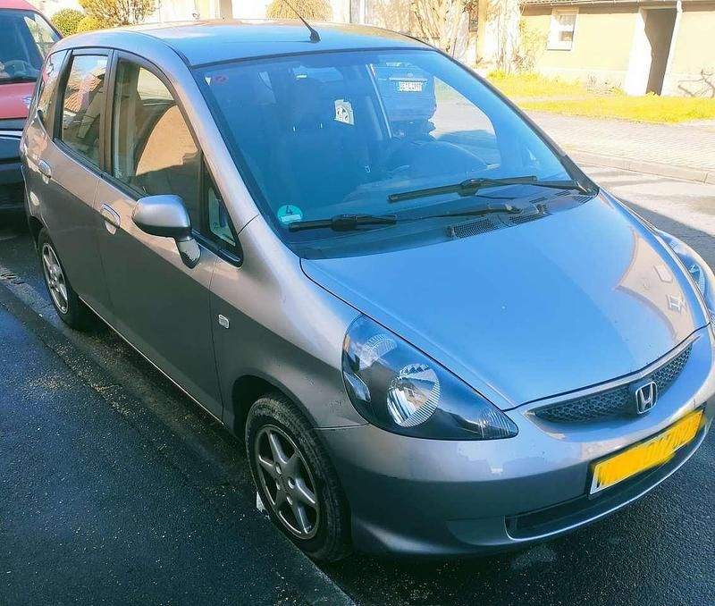 Gebraucht Honda Jazz Cool 77 PS (56 kW) 2007 Grau Kleinwagen