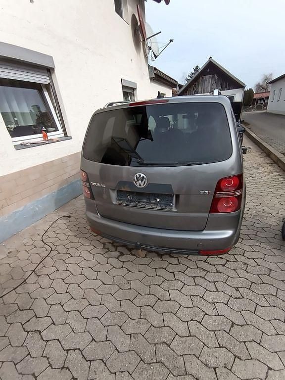 Gebraucht VW Touran Comfortline 140 PS (102 kW) 2009 Grau Van / Kleinbus