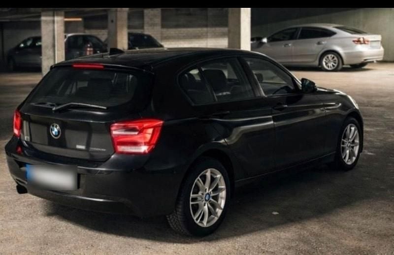Gebraucht BMW 116 116 PS (85 kW) 2015 Schwarz Kleinwagen