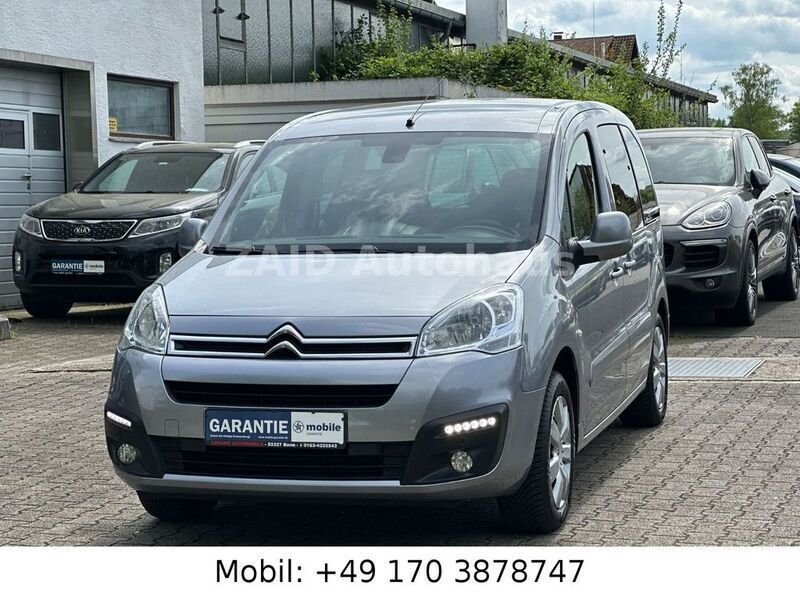 Grau Gebraucht 2018 Citroën Berlingo SELECTION Van / Kleinbus | 10.499 € (Guter Preis) - Bild 1/4