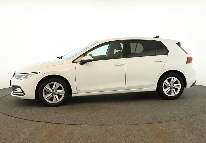Gebraucht VW Golf Life 150 PS (110 kW) 2022 Pure white SUV