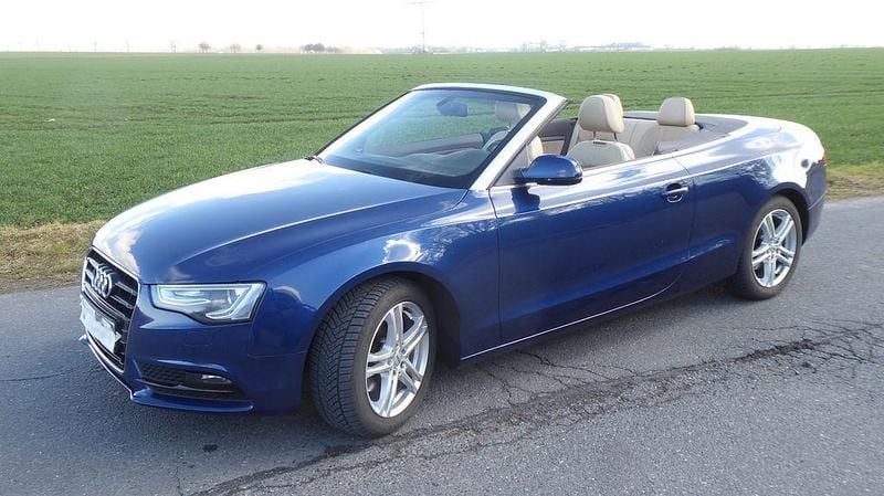 Gebraucht Audi A5 Cabriolet 231 PS (169 kW) 2012 Blau Cabrio