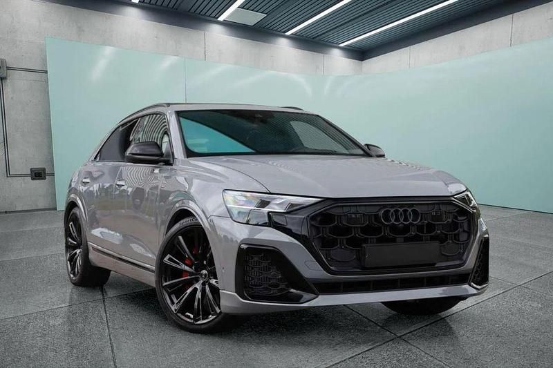 Grau Gebraucht 2024 Audi Q8 S-Line SUV | 72.990 € (Superpreis) - Bild 1/4