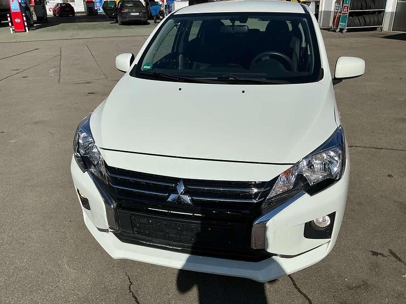 Gebraucht Mitsubishi Space Star Plus 71 PS (52 kW) 2020 Weiß Kleinwagen