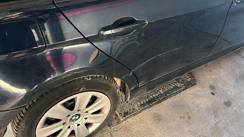 Gebraucht BMW 318 143 PS (105 kW) 2008 Kombi