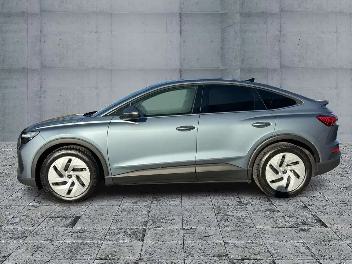 Second-hand Audi Q4 e-tron 210 kW (286 CP) 2025 Albastru SUV