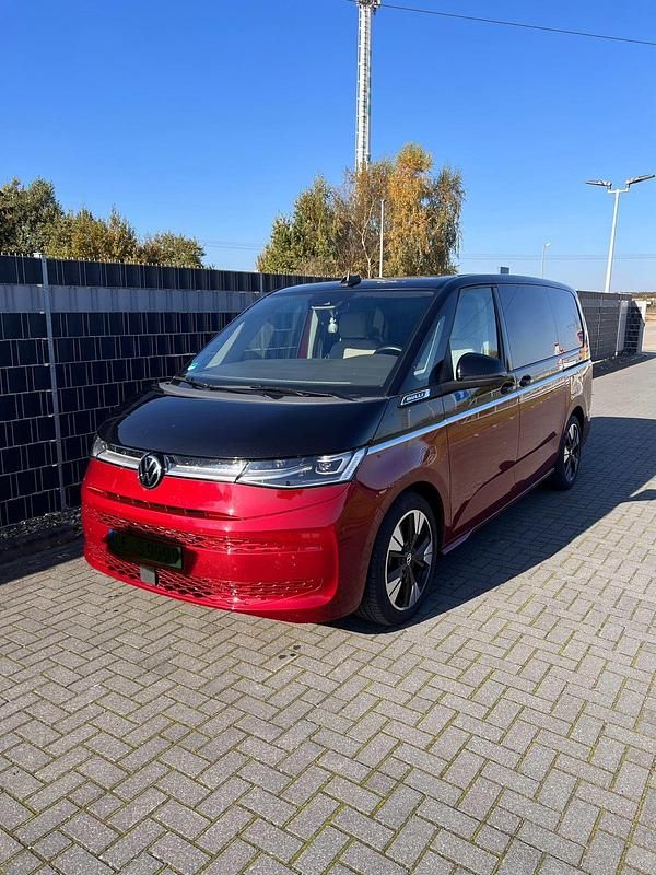 Gebraucht VW Multivan Style 204 PS (150 kW) 2024 Schwarz Van