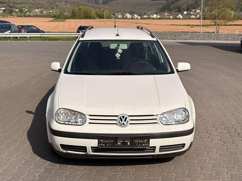 Gebraucht VW Golf III 90 PS (66 kW) 1999 Weiß Kombi
