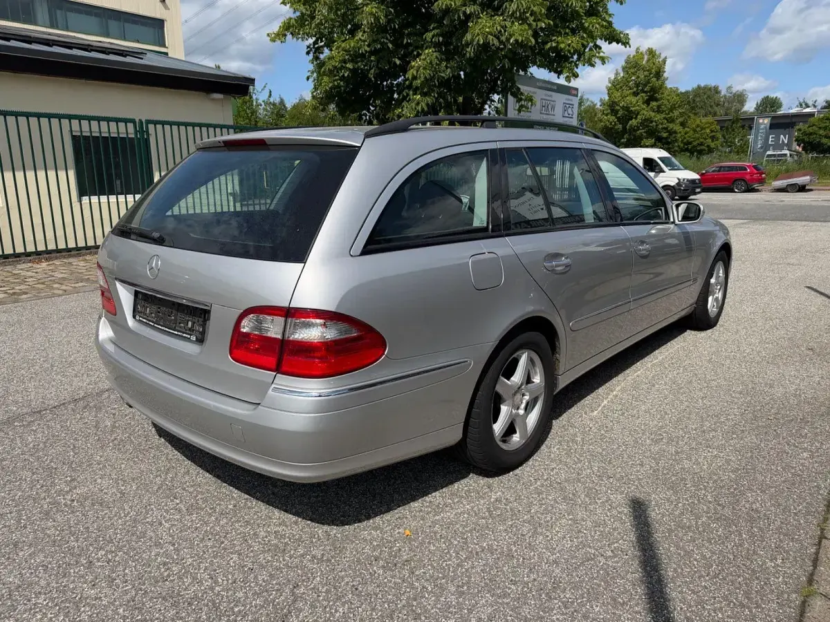 Gebraucht Mercedes E200 Elegance 163 PS (119 kW) 2004 Silber Kombi