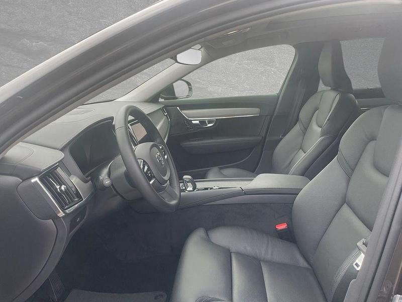 Gebraucht Volvo V90 Ultimate 197 PS (144 kW) 2024 Platinum grey Kombi