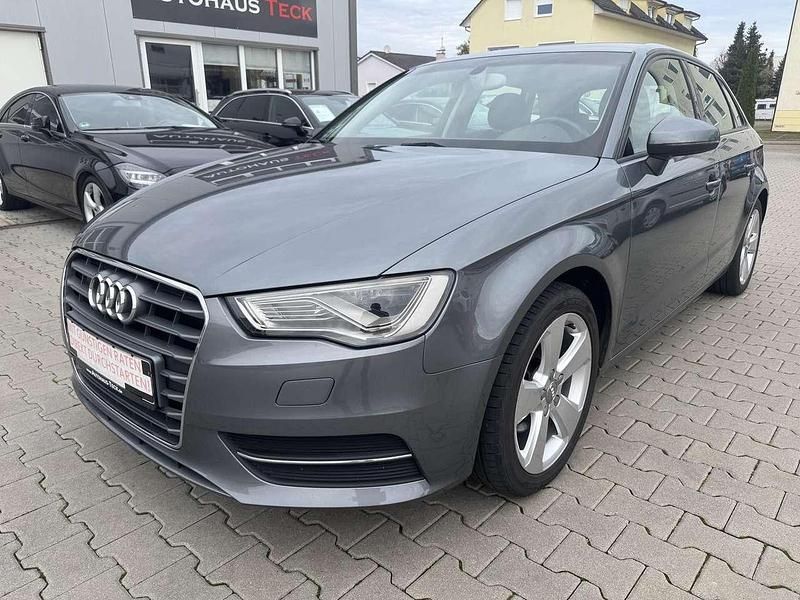 Grau Gebraucht 2014 Audi A3 Sportback Ambiente Kleinwagen | 13.500 € (Etwas zu teuer) - Bild 1/4