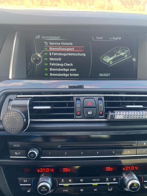 Gebraucht BMW 550 Luxury Line 449 PS (330 kW) 2014 Schwarz Limousine