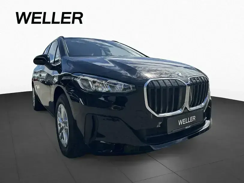 Gebraucht BMW 216 Active Tourer Comfort Edition 122 PS (89 kW) 2025 Schwarz uni (schwarz) Van / Kleinbus