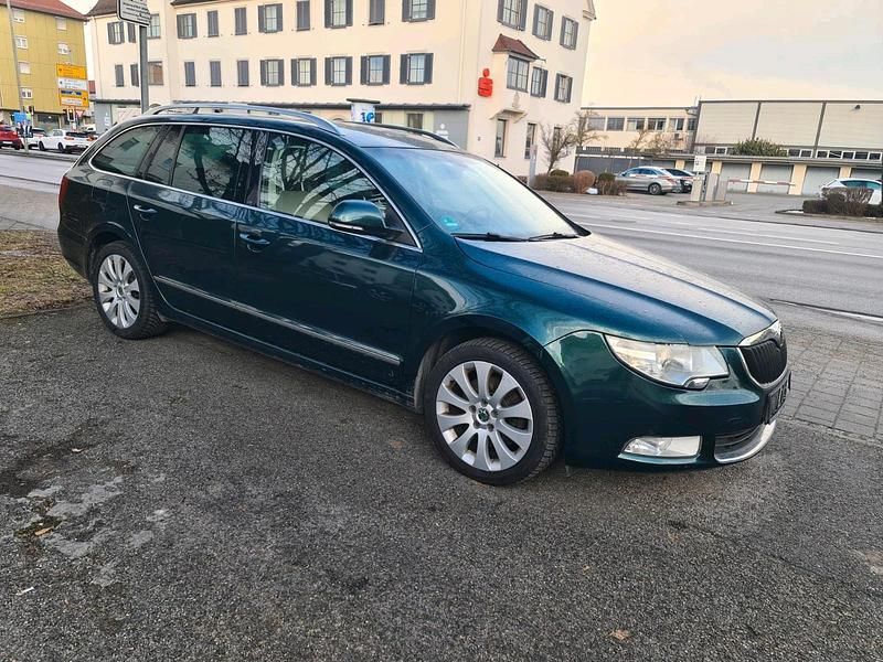 Gebraucht Skoda Superb 160 PS (117 kW) 2010 Kombi