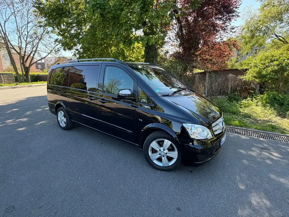Gebraucht Mercedes Viano 224 PS (164 kW) 2012 Schwarz Van / Kleinbus