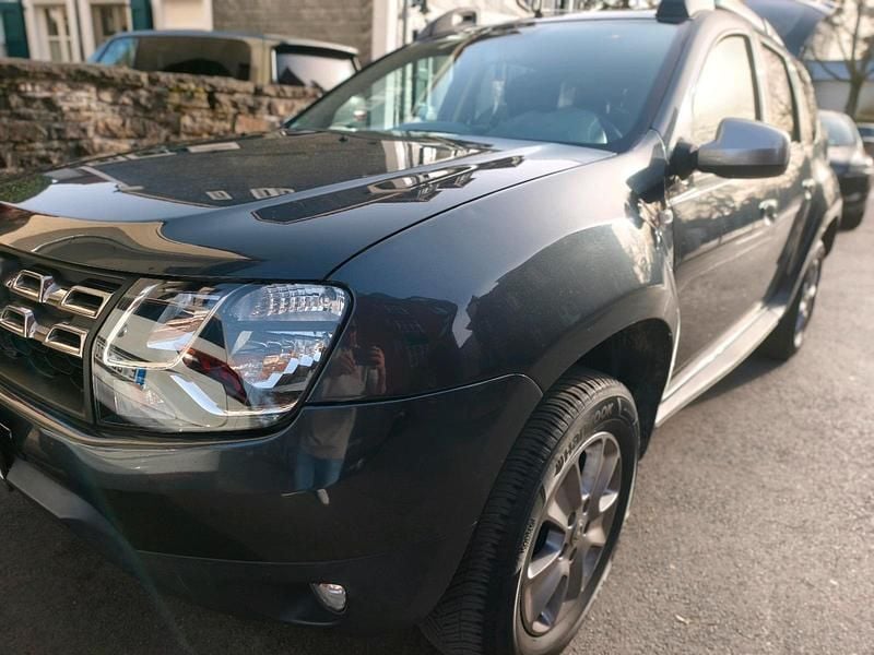 Gebraucht Dacia Duster 114 PS (83 kW) 2017 Blau SUV