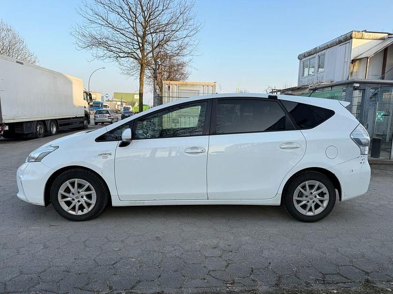 Gebraucht Toyota Prius+ 99 PS (72 kW) 2015 Weiß Van / Kleinbus