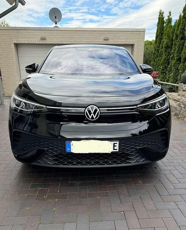 Schwarz Gebraucht 2023 VW ID.5 Pro Performance SUV | 37.000 € (Fairer Preis) - Bild 1/4