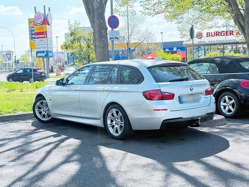 Gebraucht BMW 525 M Sport 218 PS (160 kW) 2013 Grau Kombi