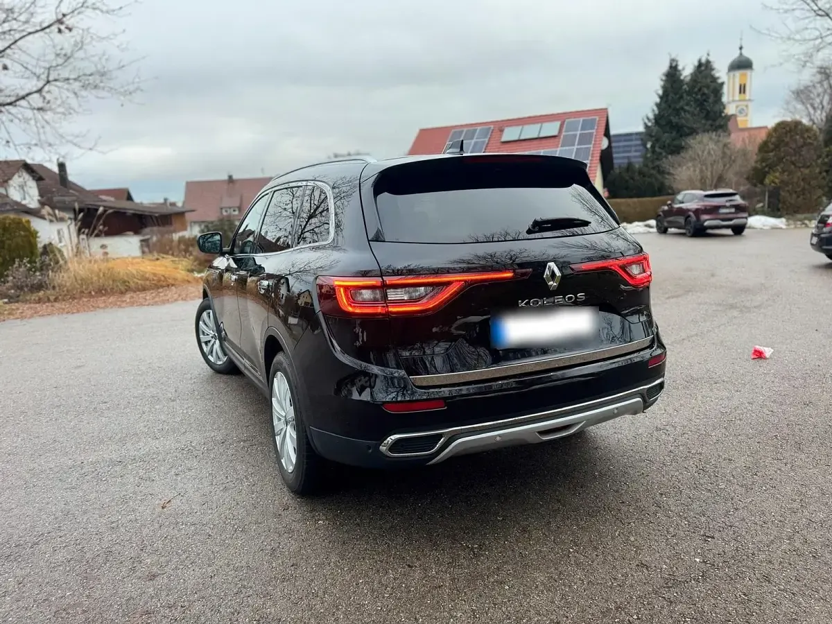 Usata Renault Koleos LIMITED 150 CV (110 kW) 2019 Nero SUV
