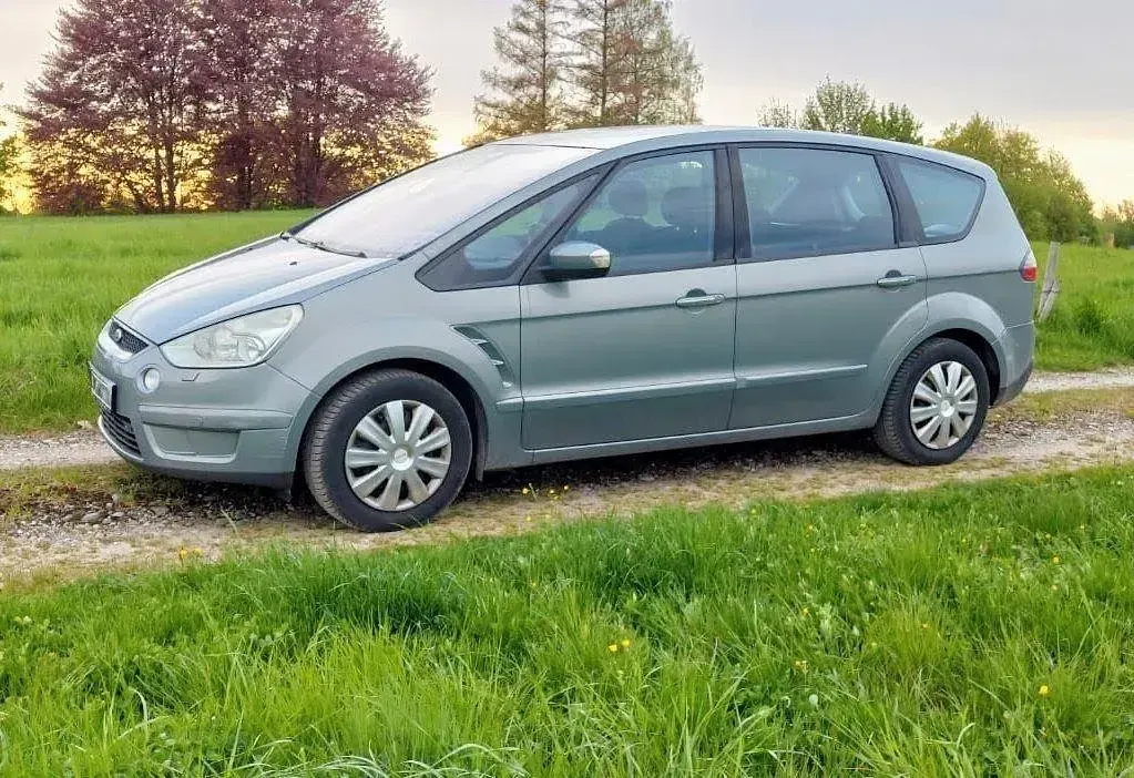 Używany Ford S-MAX S 140 KM (102 kW) 2008 Szary Minivan