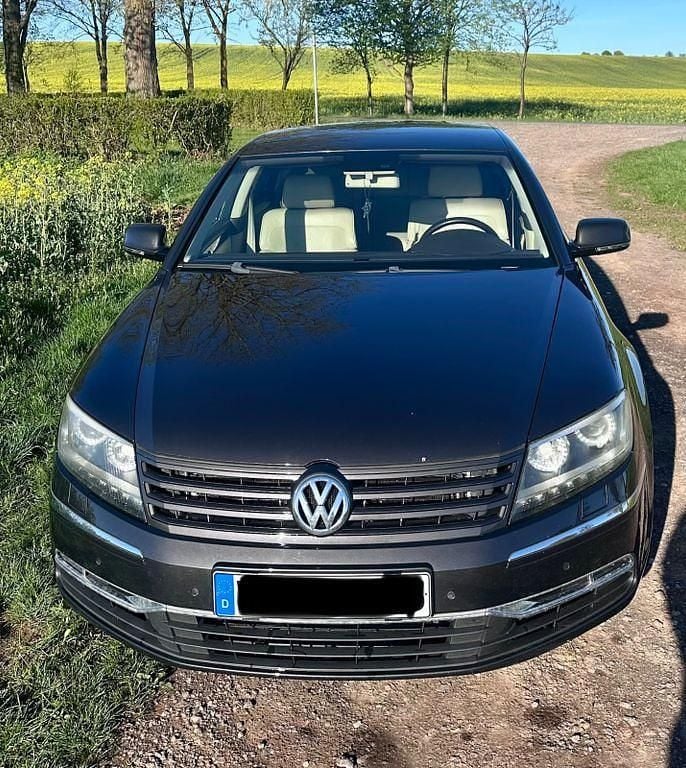 Usata VW Phaeton 320 CV (235 kW) 2010 Marrone Berlina