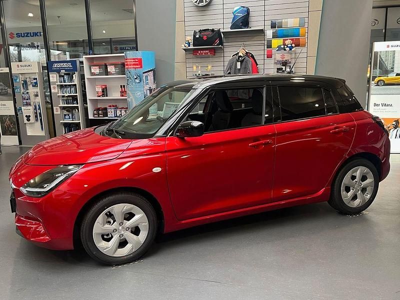 Neu Suzuki Swift Comfort 83 PS (61 kW) 2026 Rot Kleinwagen