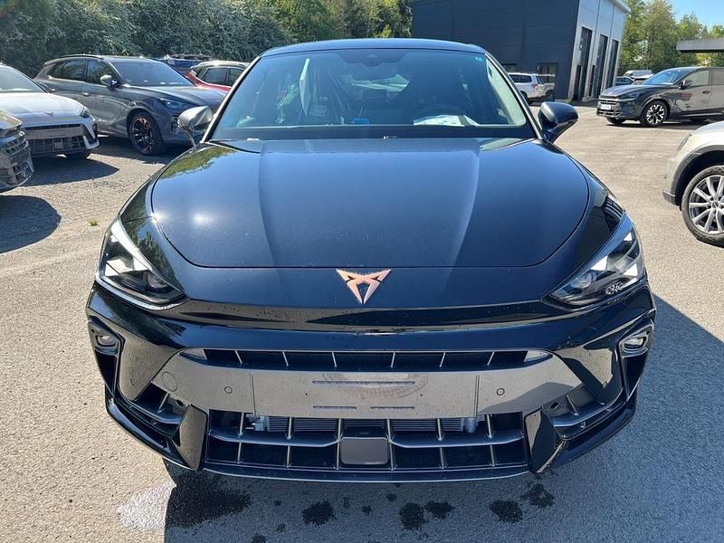 Neu Cupra Leon VZ 300 PS (220 kW) 2025 Midnight schwarz Limousine