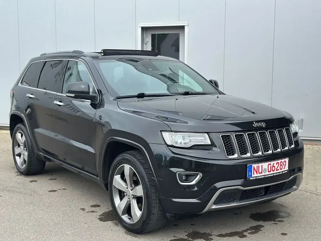 Gebraucht Jeep Grand Cherokee Overland 250 PS (183 kW) 2015 Schwarz SUV