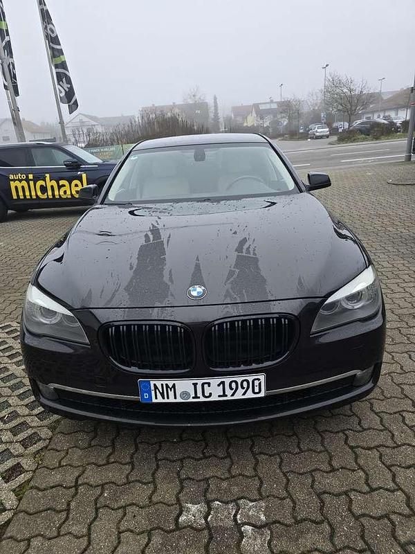 Gebraucht BMW 730L 245 PS (180 kW) 2012 Limousine