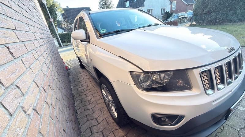 Second-hand Jeep Compass 170 CP (125 kW) 2013 Alb SUV