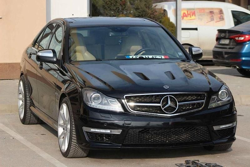 Schwarz Gebraucht 2008 Mercedes C63 AMG AMG Limousine | 22.999 € - Bild 1/4
