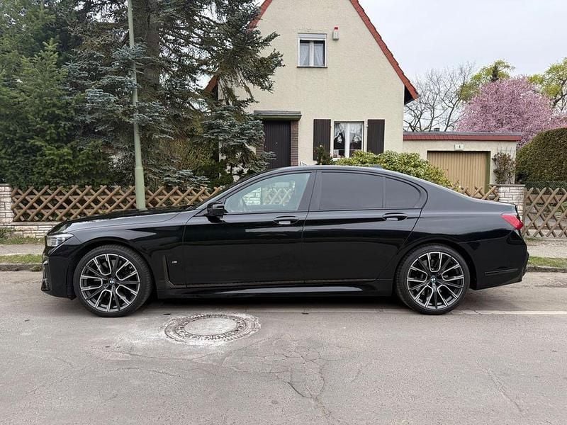 Gebraucht BMW 730 Shadowline 286 PS (210 kW) 2022 Schwarz Limousine